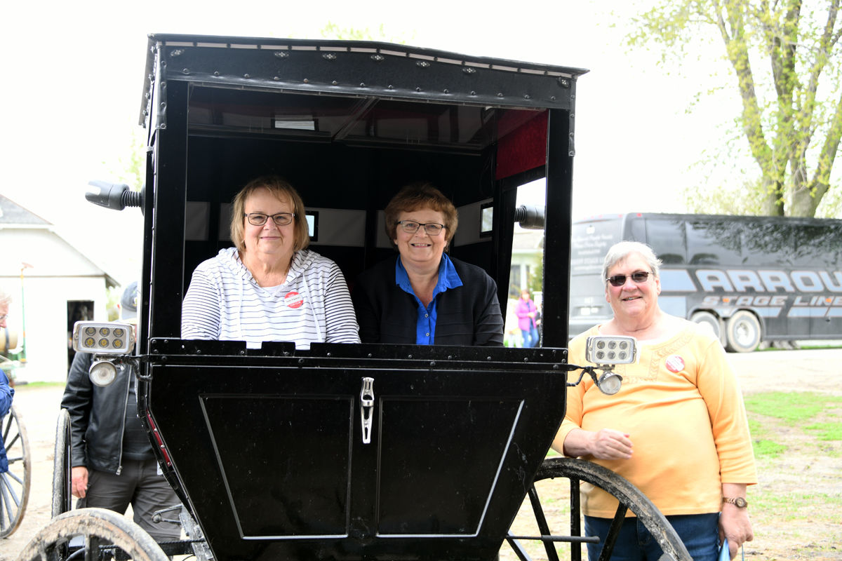 127 Deb Figgner, Susie Hageman and Claudia Horton.JPG